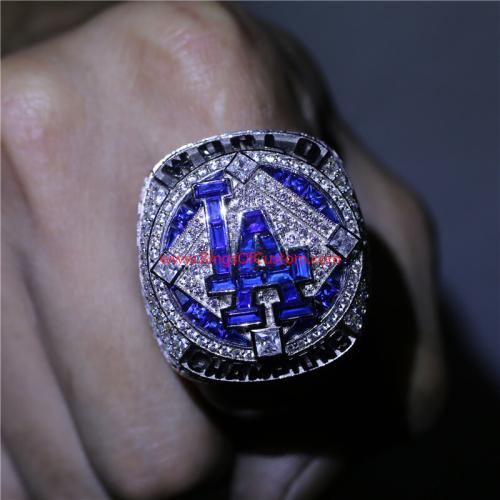 1981 Los Angeles Dodgers World Series Championship Ring, Sotheby's &  Goldin Auctions Present: A Century of Champions, 2020